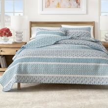 Load image into Gallery viewer, Stripe Quilt - Kadi Collection